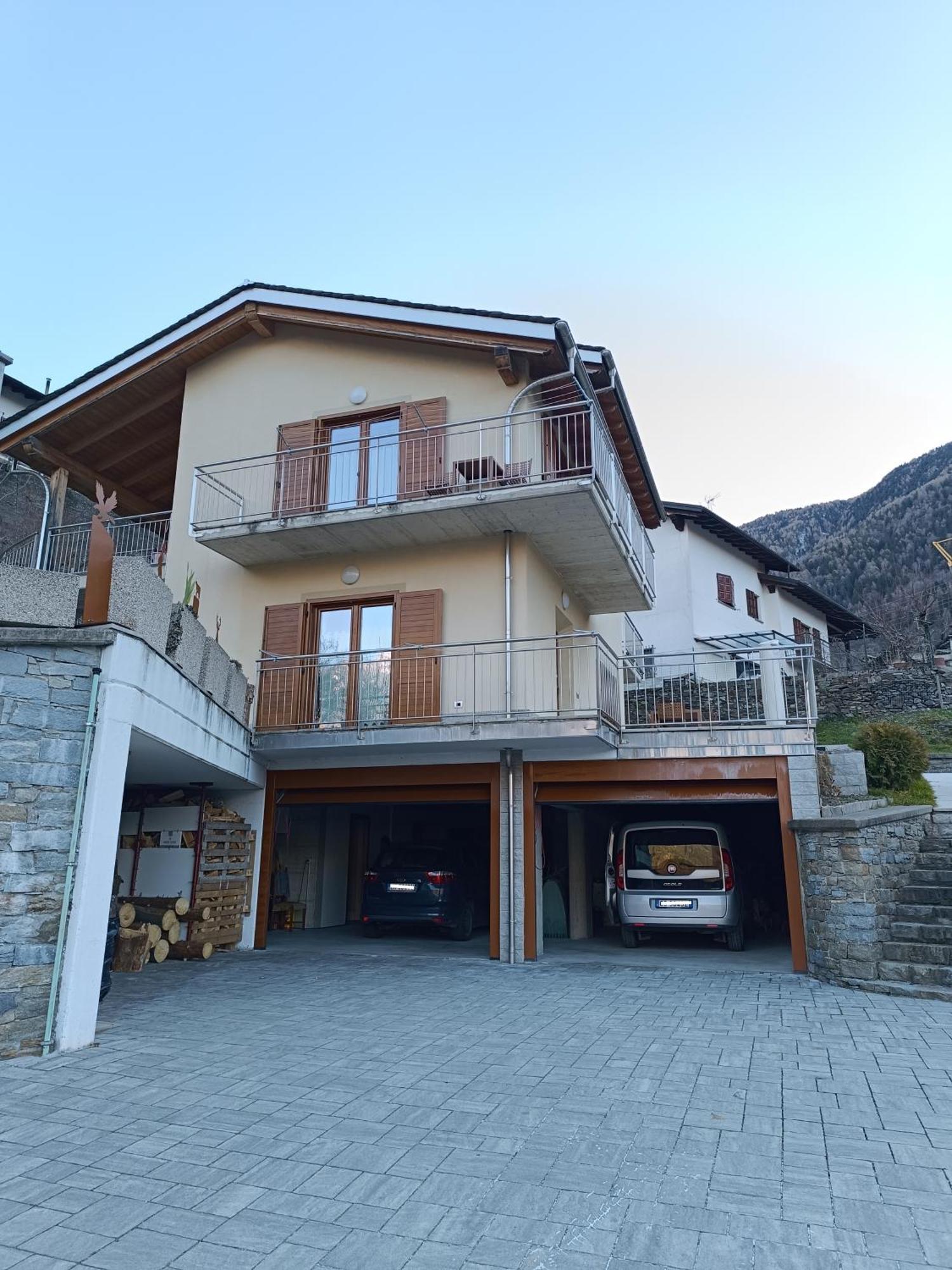 Pisolo Selvaggio Apartment Tirano Bilik gambar