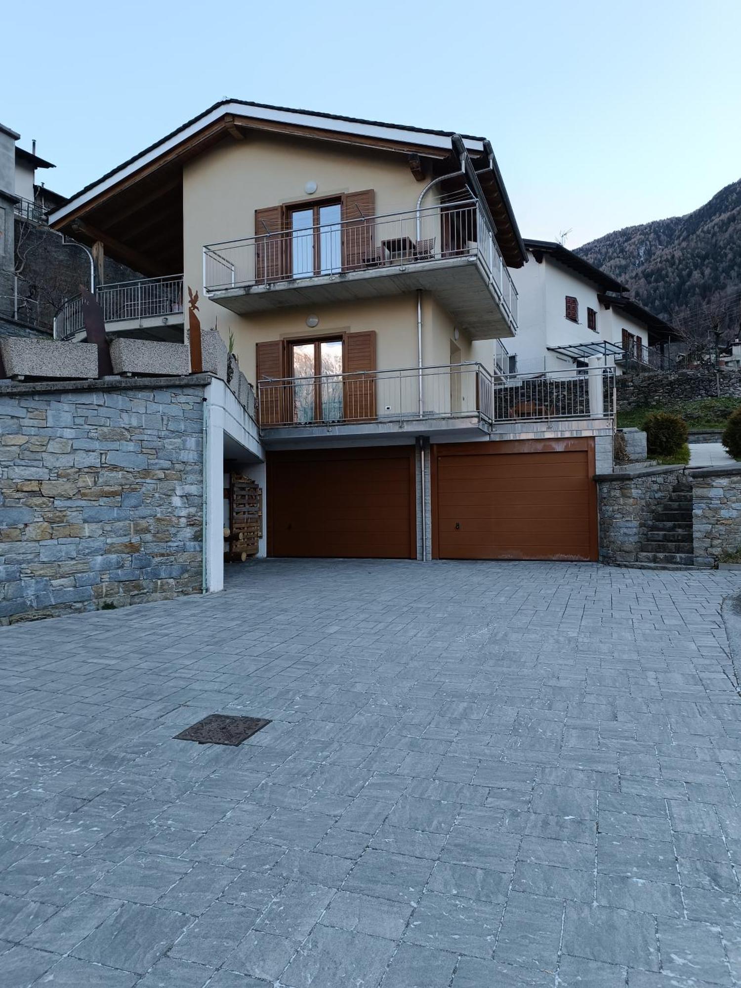 Pisolo Selvaggio Apartment Tirano Bilik gambar
